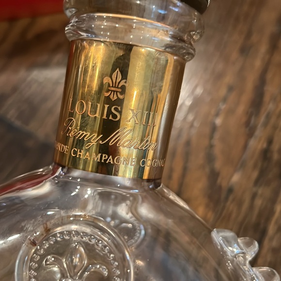 Vintage Remy Martin Louis XIII Cognac Baccarat Crystal Decanter Empty Bottle - Picture 3 of 5